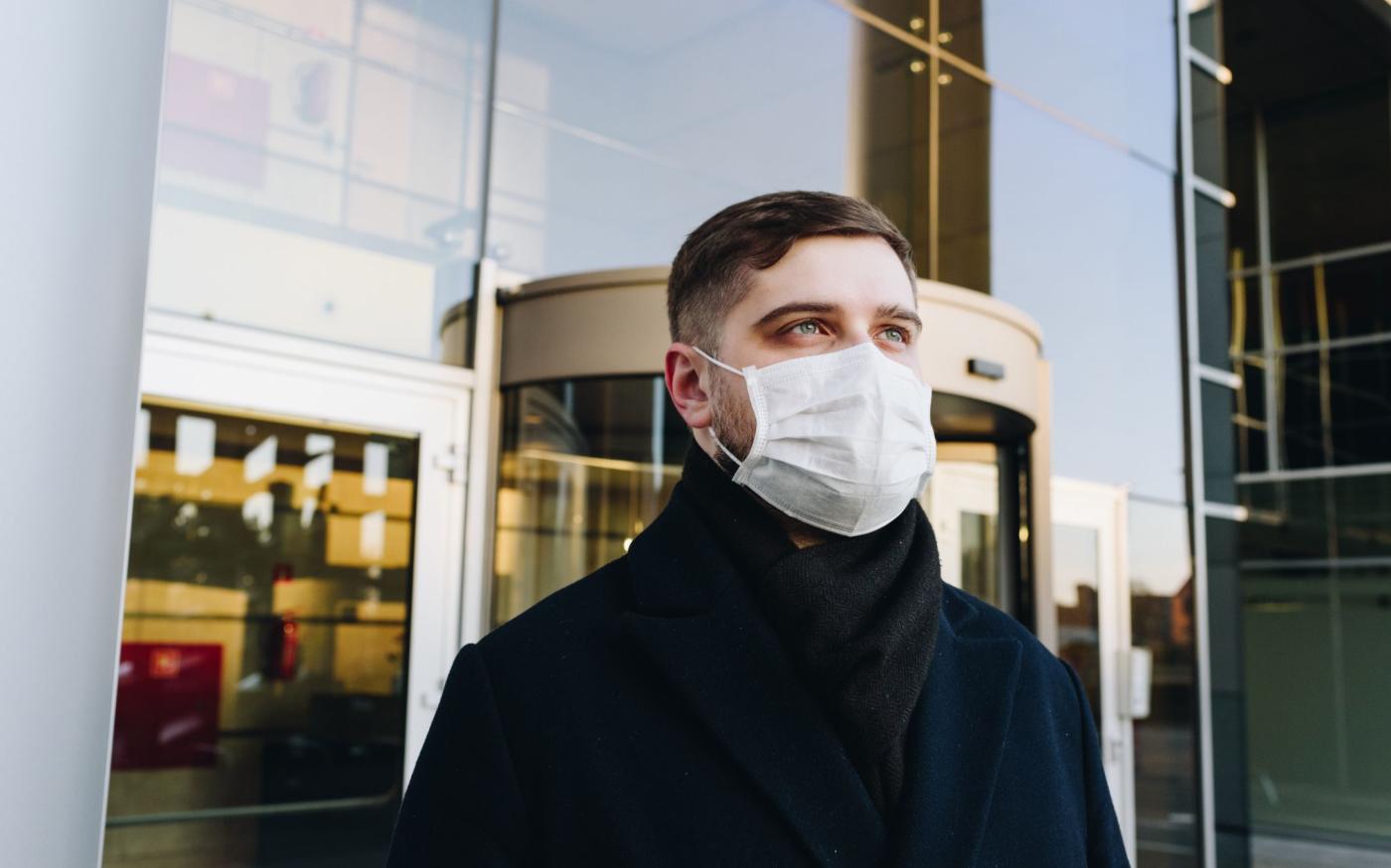 Man wearing a mask